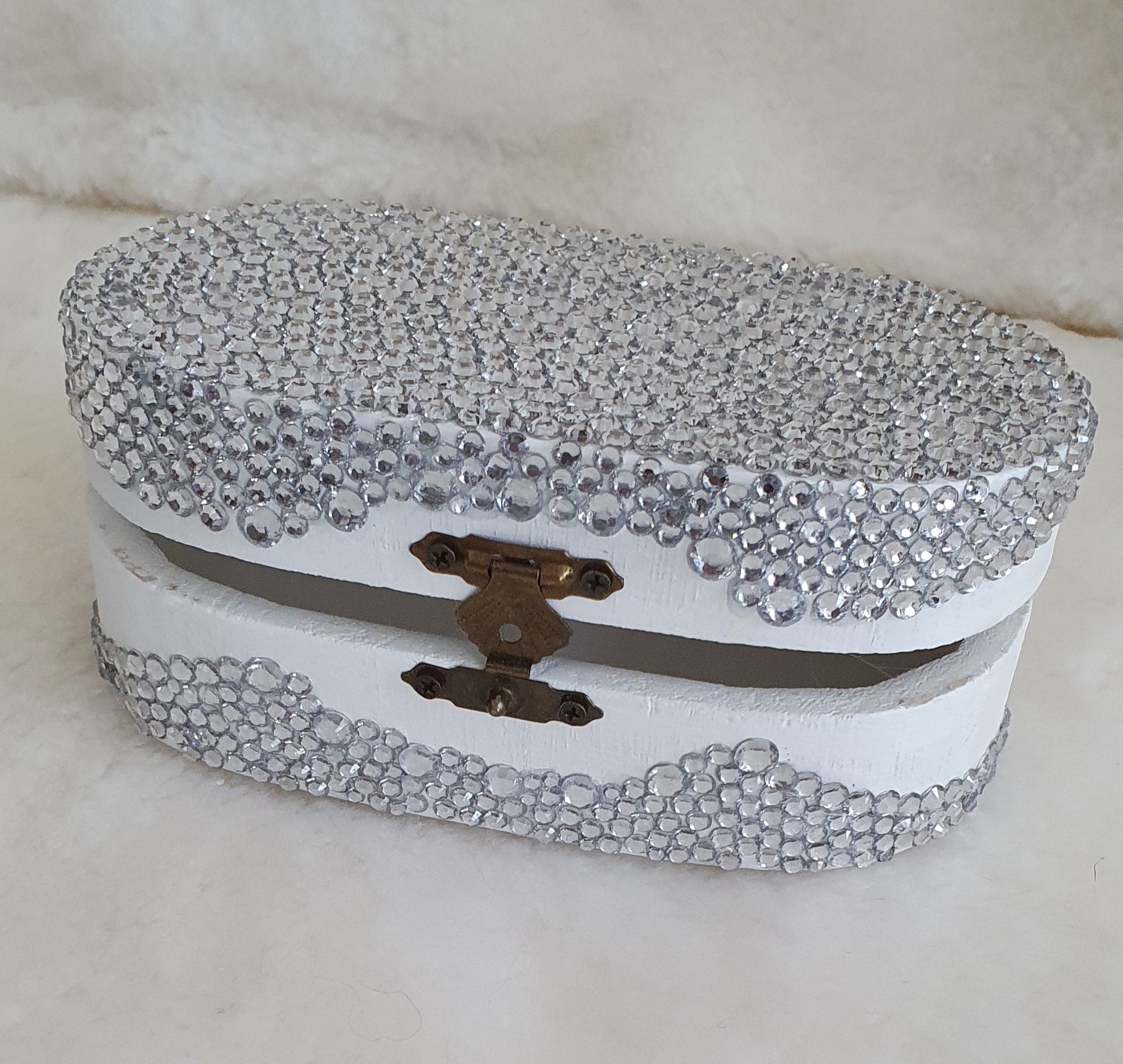 White jewelry box with silver rhinestone