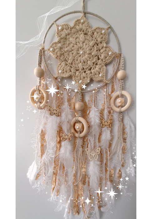 Boho Dreamcatcher with White & Beige Feathers – Handmade Crochet Star & Wooden Accents
