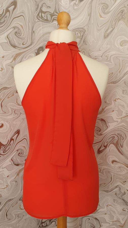 sleeveless coral  top