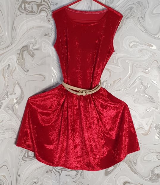 sleeveless red velvet dress