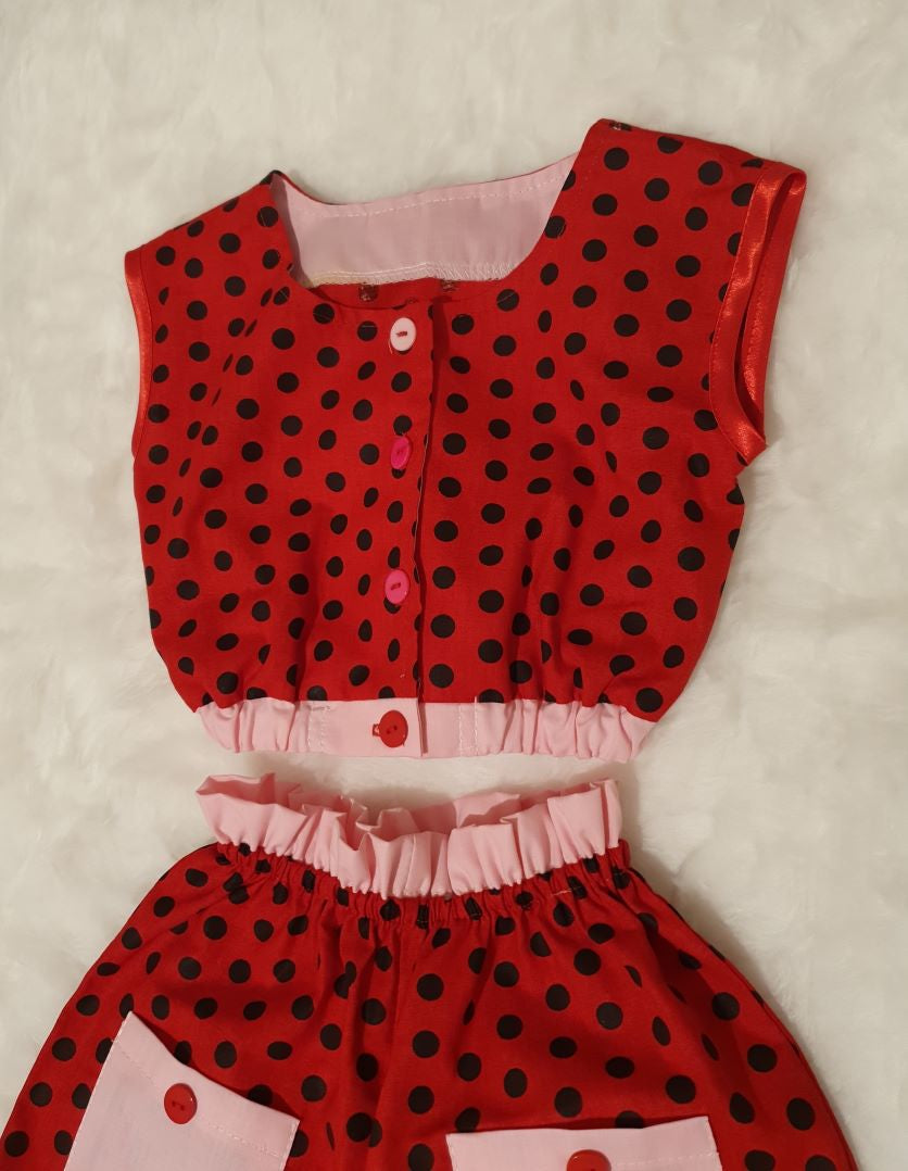 Pink-red top and short, for little girl.